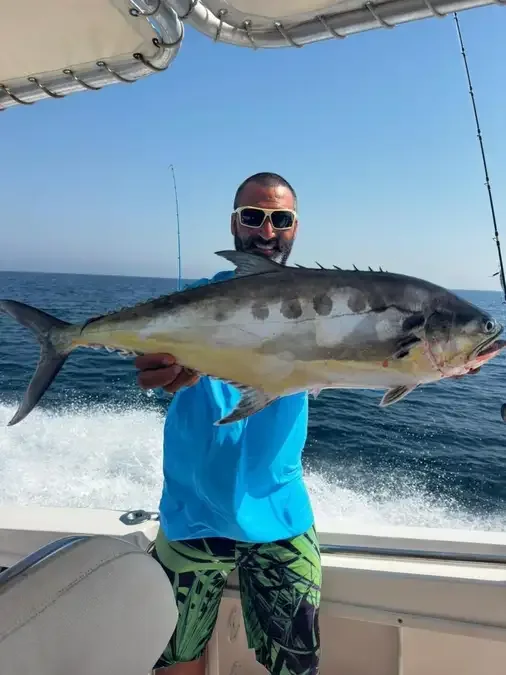 Private Fishing Trip Ras Al Khaimah: Four-Hour Open-Sea Charter in Ras Al-Khaimah — experience image 6 of 9