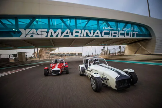 Yas Marina Circuit Guided Tour: Behind the Scenes in Abu Dhabi — experience image 3 of 4