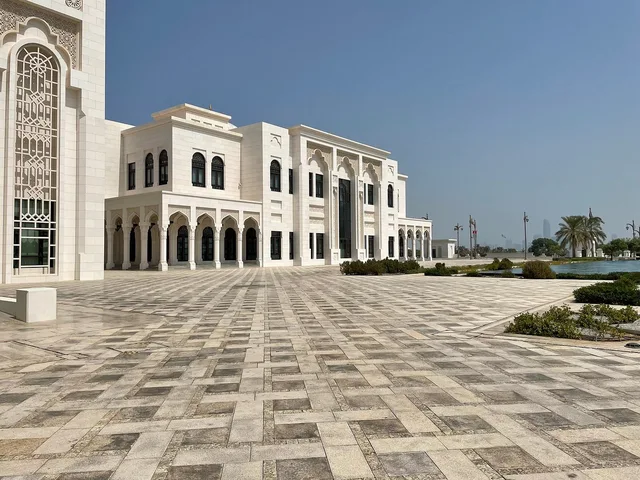 Qasr Al Watan Abu Dhabi Tickets: Palace & Gardens in Abu Dhabi — experience image 7 of 9