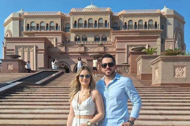 Abu Dhabi Full-Day City Tour: Mosque, Saadiyat & Palace in Abu Dhabi — experience image 7 of 32
