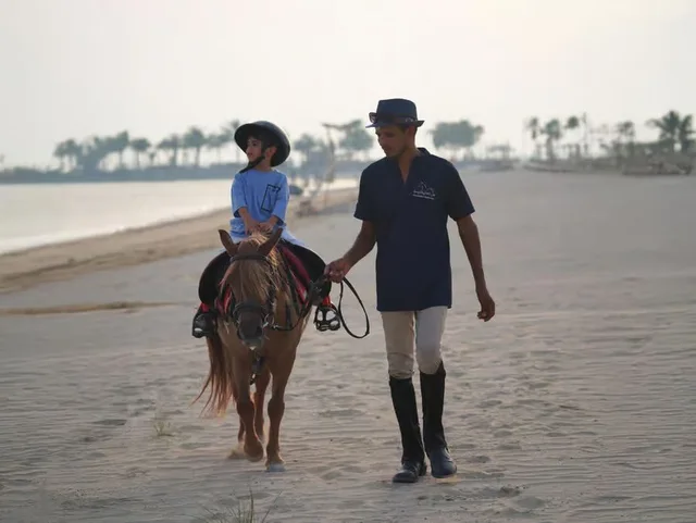 Hudairiyat Island Horse Riding Abu Dhabi: Shoreline Sessions in Abu Dhabi — experience image 5 of 5