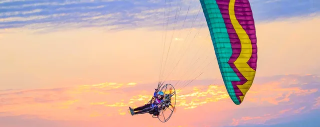 Sealine Paratrike Flight from Doha: 20–40 Minute Options in Doha — experience image 7 of 7