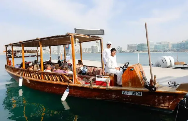 Abu Dhabi Pearl Heritage Experience with Oyster Opening in Abu Dhabi — experience image 5 of 15