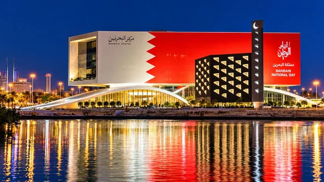 Manama Evening Walking Tour: Bab Al Bahrain & Souq in Manama — experience image 10 of 10