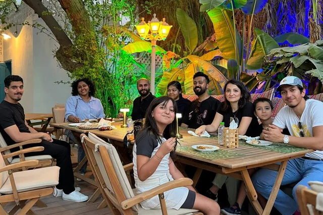Muharraq Pearling Path Walking Tour: Heritage Houses & Meals in Manama — experience image 6 of 18
