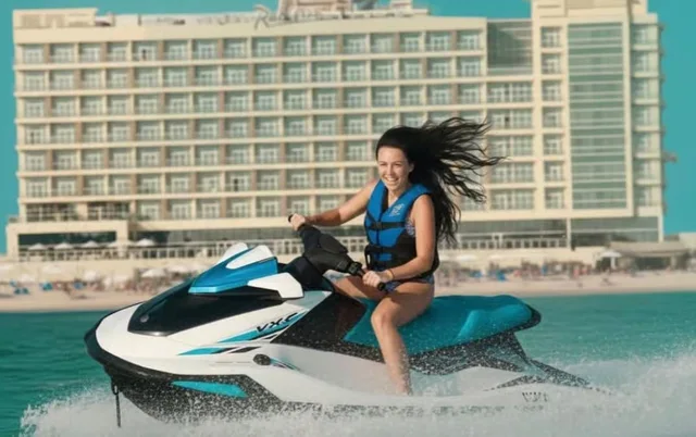 Al Marjan Island Jet Ski Ras Al Khaimah: 30-Minute Ride in Ras Al-Khaimah — experience image 3 of 4