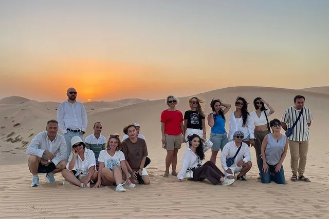 Abu Dhabi Evening Desert Safari with BBQ Dinner & Shows in Abu Dhabi — experience image 7 of 19