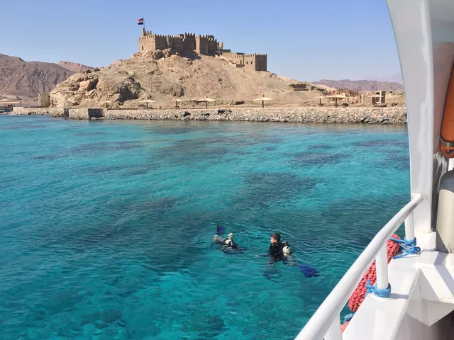 Pharaoh’s Island Snorkeling Tour from Taba with Lunch in Taba — experience image 7 of 17