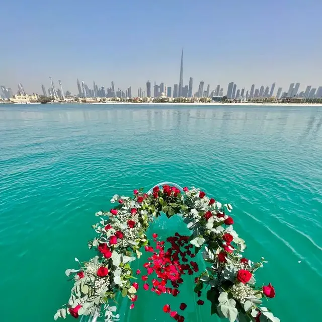 Clear Kayaking Dubai with Burj Khalifa Skyline Views in Dubai — experience image 7 of 11