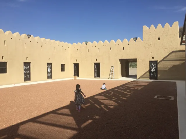 Hili Archaeology & Al Qattara Arts Centre: Private Al Ain Tour in Al Ain — experience image 20 of 22