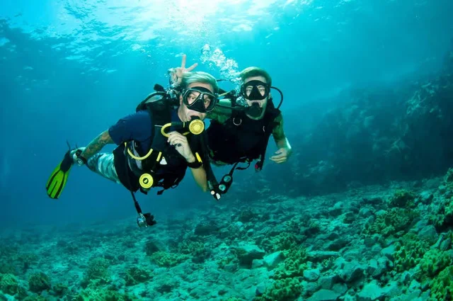 Discover Scuba Diving Dubai: Beginner Shore Dive with Instructor in Dubai — experience image 6 of 6