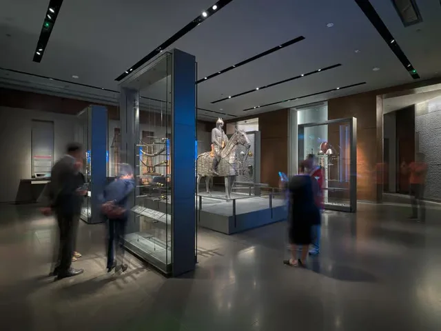 Museum of Islamic Art Doha Tickets: Galleries & Waterfront in Doha — experience image 4 of 14