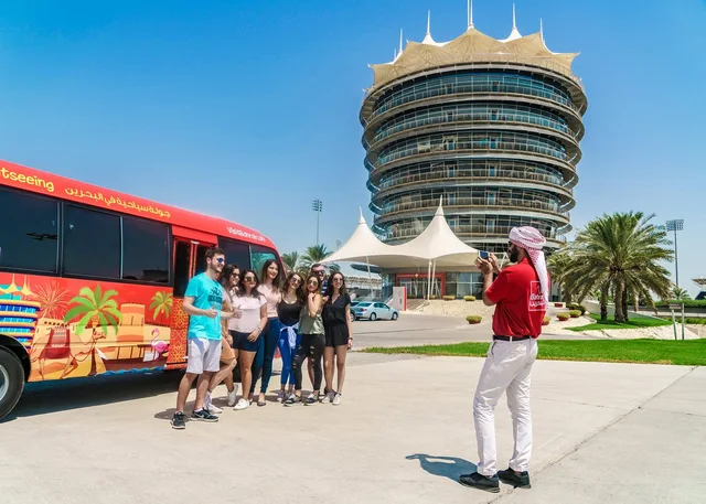 Bahrain City Tour with Transfers: Fort, Souq & Museum Options in Manama — experience image 3 of 14