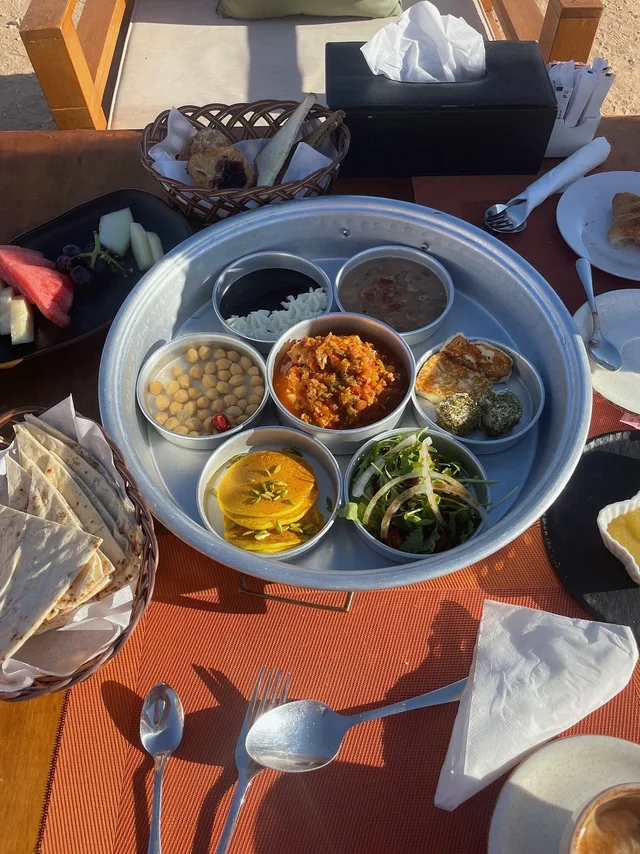 Jebel Hafit Desert Park Al Ain: Heritage Walks & Camping Options in Al Ain — experience image 10 of 15