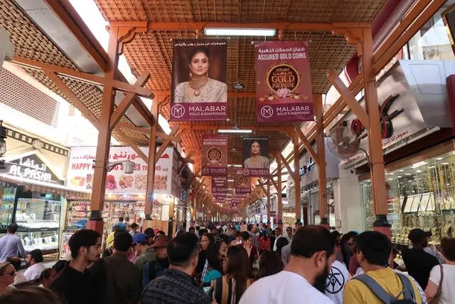 Private Dubai Shopping Tour with Global Village Tickets in Dubai — experience image 10 of 19