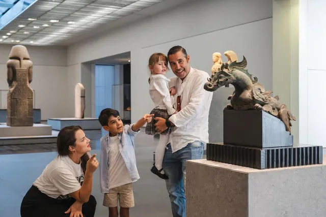 Abu Dhabi Museum Pass: Louvre, Zayed & Natural History in Abu Dhabi — experience image 12 of 16