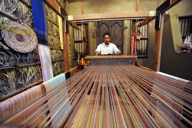 Bahrain Heritage Tour: National Museum, Fort & Al Jasra in Manama — experience image 5 of 7