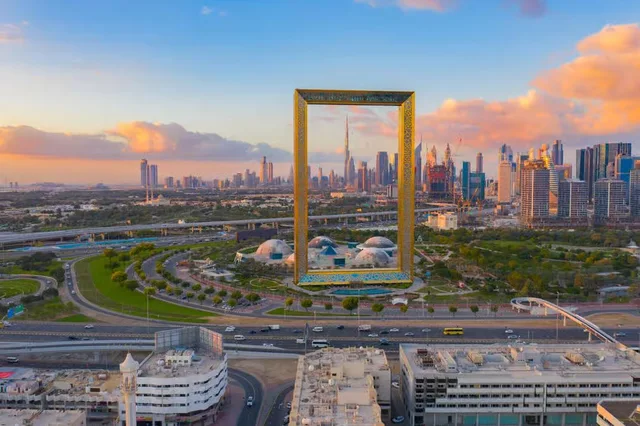 Half-Day Dubai City Tour: Old & New Dubai with Abra Ride in Dubai — experience image 5 of 7