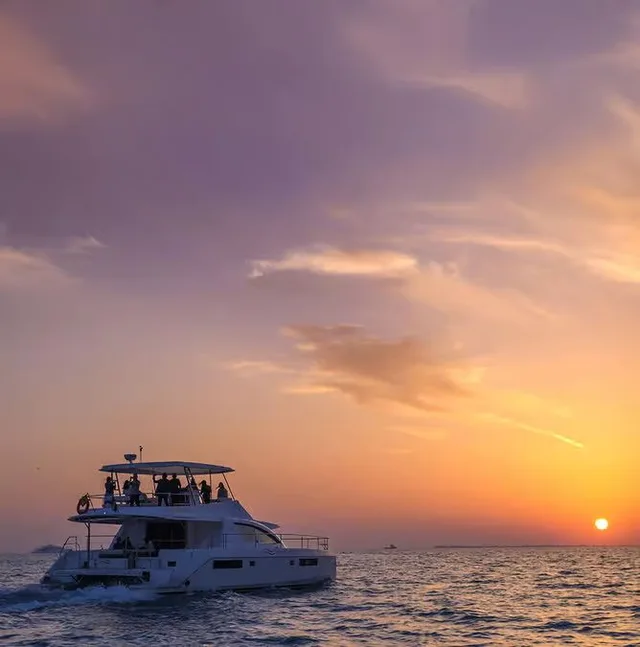 Dubai Marina Yacht Tour with Breakfast or BBQ Options in Dubai — experience image 11 of 17