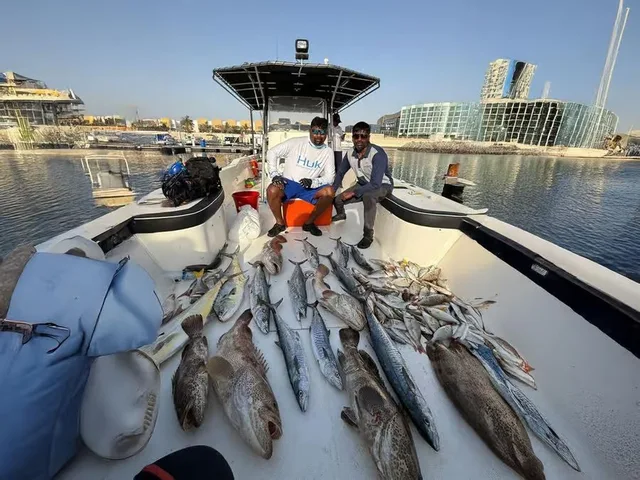 Abu Dhabi Private Fishing Trip: Four-Hour Boat & Captain in Abu Dhabi — experience image 4 of 4