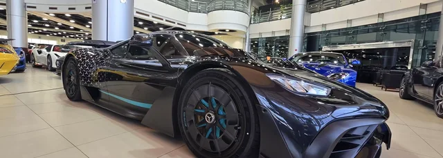 Dubai Luxury Car Showroom Tour with Dubai Mall Drop-Off in Dubai — experience image 6 of 7