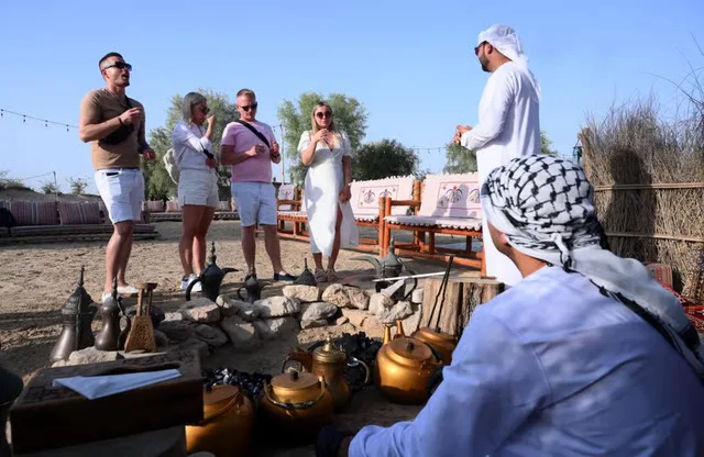 Al Marmoom Horse Riding Dubai with Oasis Visit & Refreshments in Dubai — experience image 11 of 11
