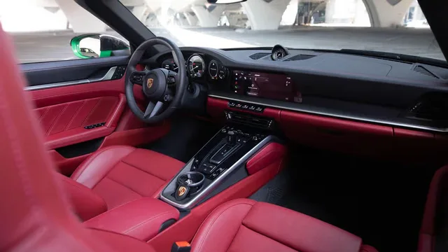 Porsche 911 Turbo S Rental Dubai: Self-Drive Daily Hire in Dubai — experience image 3 of 7