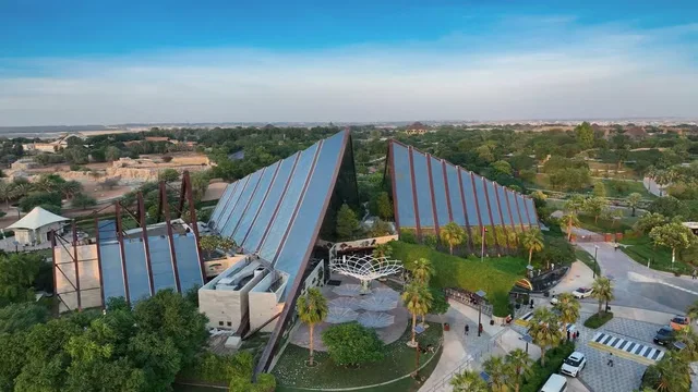 Dubai Safari Park Tickets: Park Pass & Explorer Safari Bundle in Dubai — experience image 7 of 16