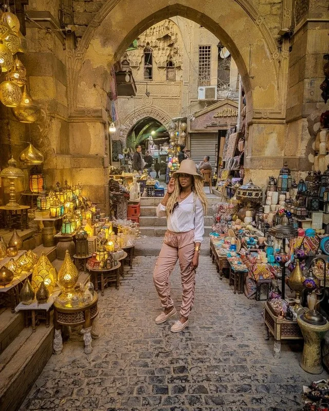 Cairo by Flight from Taba: Giza & Tahrir Museum in Taba — experience image 16 of 33