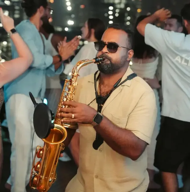 Dubai Marina Yacht Party: Four Hours, BBQ, Open Bar & Live DJ in Dubai — experience image 16 of 21