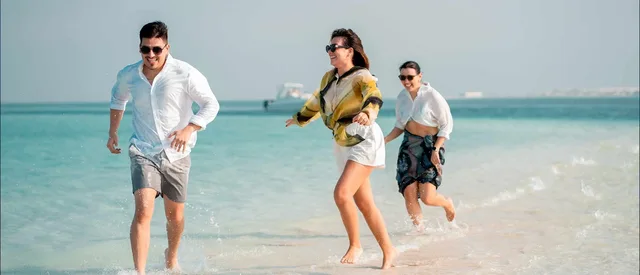 Abu Dhabi Island-Hopping Cruise: Four Hours from Al Bateen in Abu Dhabi — experience image 4 of 12