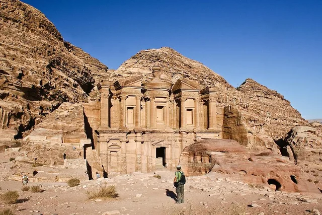 Petra Day Trip from Taba: Ferry, Siq & Treasury in Taba — experience image 11 of 18