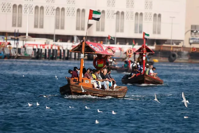 Half-Day Dubai City Tour: Old & New Dubai with Abra Ride in Dubai — experience image 4 of 7