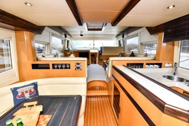 Private Yacht Rental Dubai Marina: Two, Three or Four Hours in Dubai — experience image 9 of 10