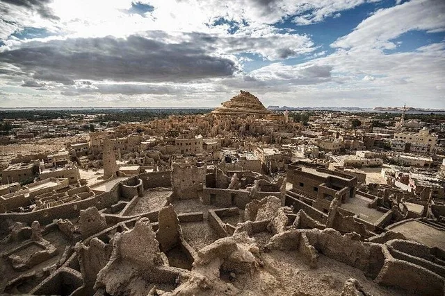 Private Siwa Oasis Day Tour: Salt Lakes & Heritage in Siwa — experience image 16 of 77