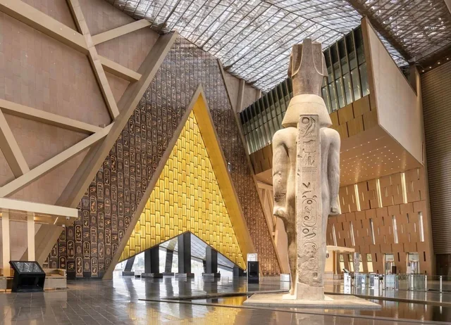 Cairo by Flight from Taba: Giza & Tahrir Museum in Taba — experience image 2 of 33
