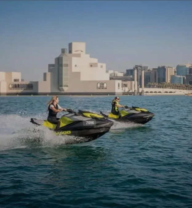 Katara Beach Jet Ski in Doha: 30 & 60 Minute Sessions in Doha — experience image 5 of 8