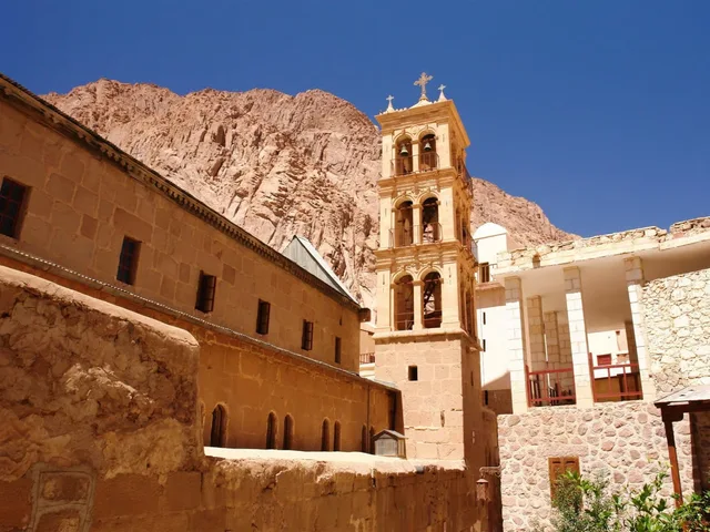Mount Sinai Sunrise Trek & Monastery from Sharm in Sharm El Sheikh — experience image 6 of 10