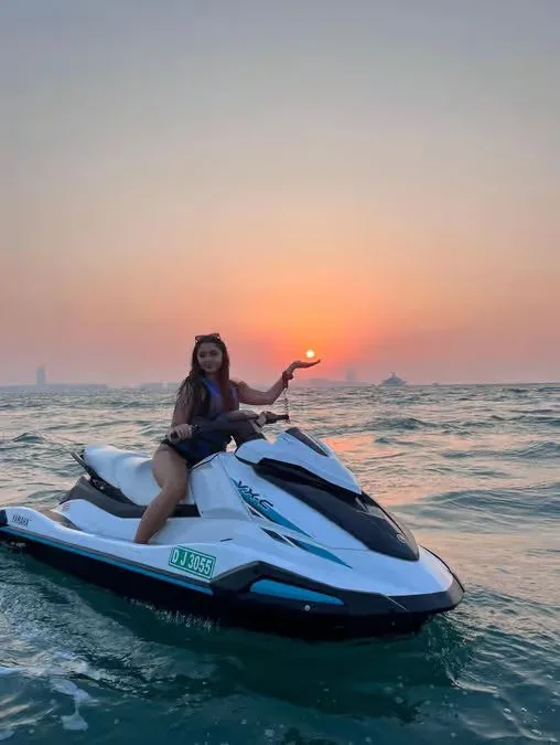 Katara Beach Jet Ski in Doha: 30 & 60 Minute Sessions in Doha — experience image 8 of 8
