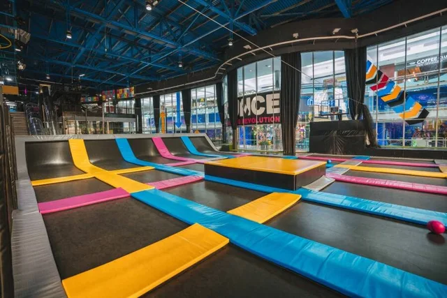BOUNCE Abu Dhabi Marina Mall: One-Hour Jumping Ticket in Abu Dhabi — experience image 5 of 7