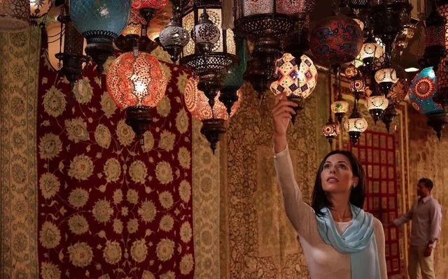 Abu Dhabi Shopping Tour: Traditional Souqs & Modern Malls experience in Abu Dhabi