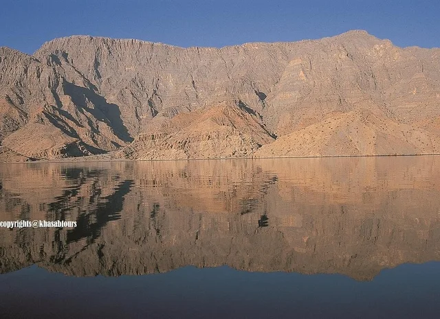 Dibba Musandam Dhow Cruise from Sharjah with Lunch in Sharjah — experience image 6 of 21
