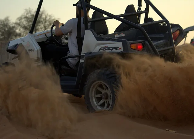 Ras Al Khaimah Dune Buggy Tour: Guided Two-Seater Ride in Ras Al-Khaimah — experience image 4 of 6