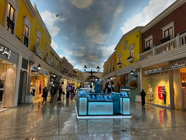 Doha City Tour with Villaggio Gondola Ride & Souq Waqif in Doha — experience image 3 of 9
