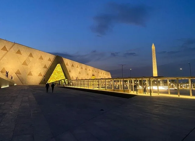 Cairo by Flight from Taba: Giza & Tahrir Museum in Taba — experience image 19 of 33