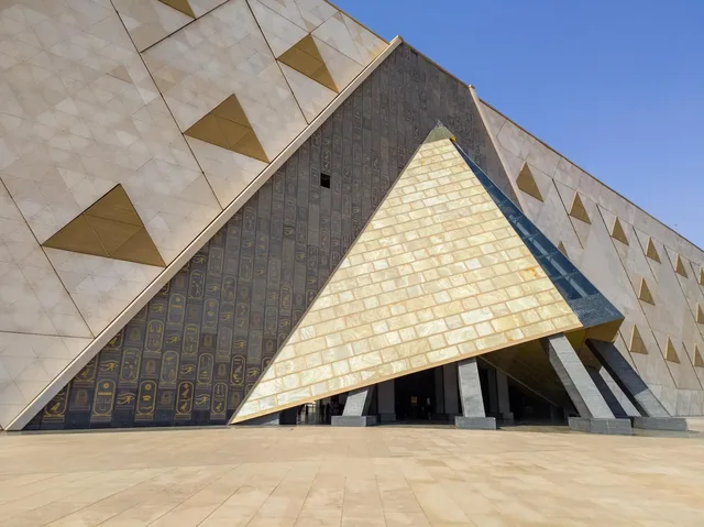 Cairo by Flight from Taba: Giza & Tahrir Museum in Taba — experience image 32 of 33