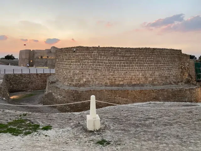 Bahrain Cruise Shore Excursion: Fort, Souq & Group Rates in Manama — experience image 4 of 8