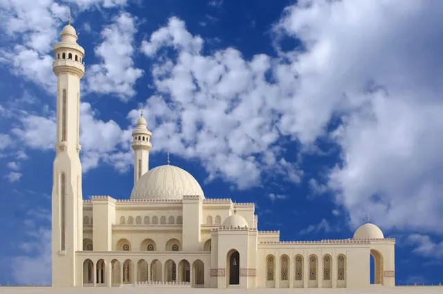 Bahrain Heritage Tour: National Museum, Fort & Al Jasra in Manama — experience image 2 of 7