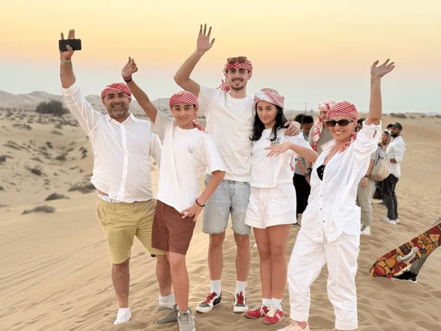 Abu Dhabi Evening Desert Safari with BBQ Dinner & Shows in Abu Dhabi — experience image 19 of 19