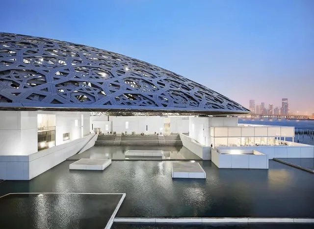 Abu Dhabi Museum Pass: Louvre, Zayed & Natural History in Abu Dhabi — experience image 10 of 16